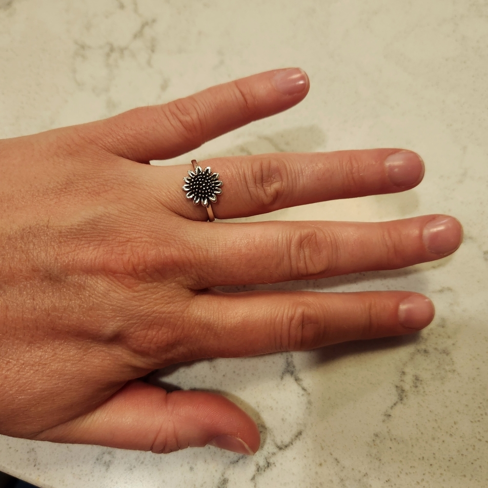 New Sterling Silver Sunflower Ring - image 3
